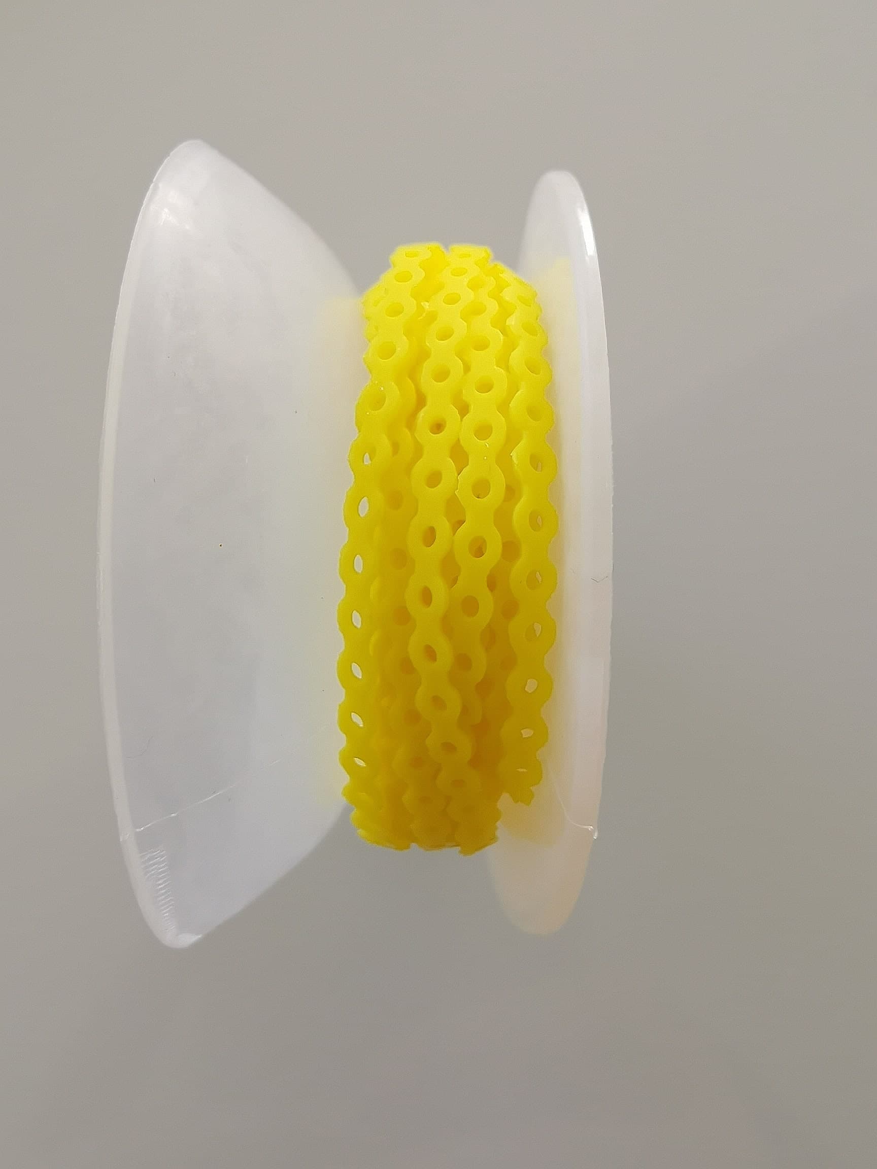 CADENA SHORT CLASSIC 5M COLOR AMARILLO (1 PIEZA)