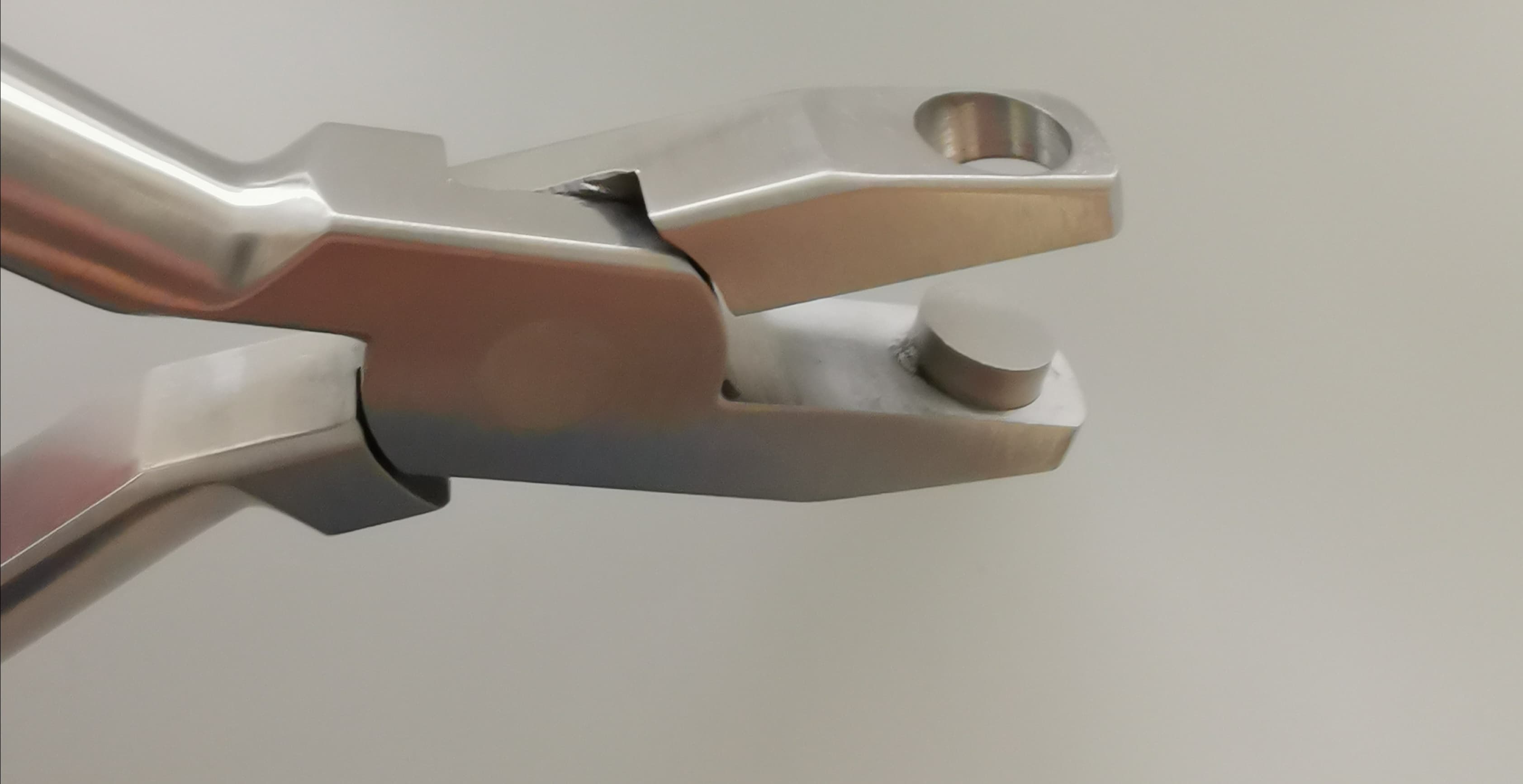 PINZA HOLE PUNCH PARA ALINEADORES 1 PIEZA